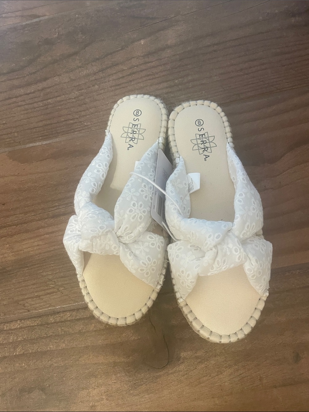 Serra White Eyelet Knot Slide Sandals - Women